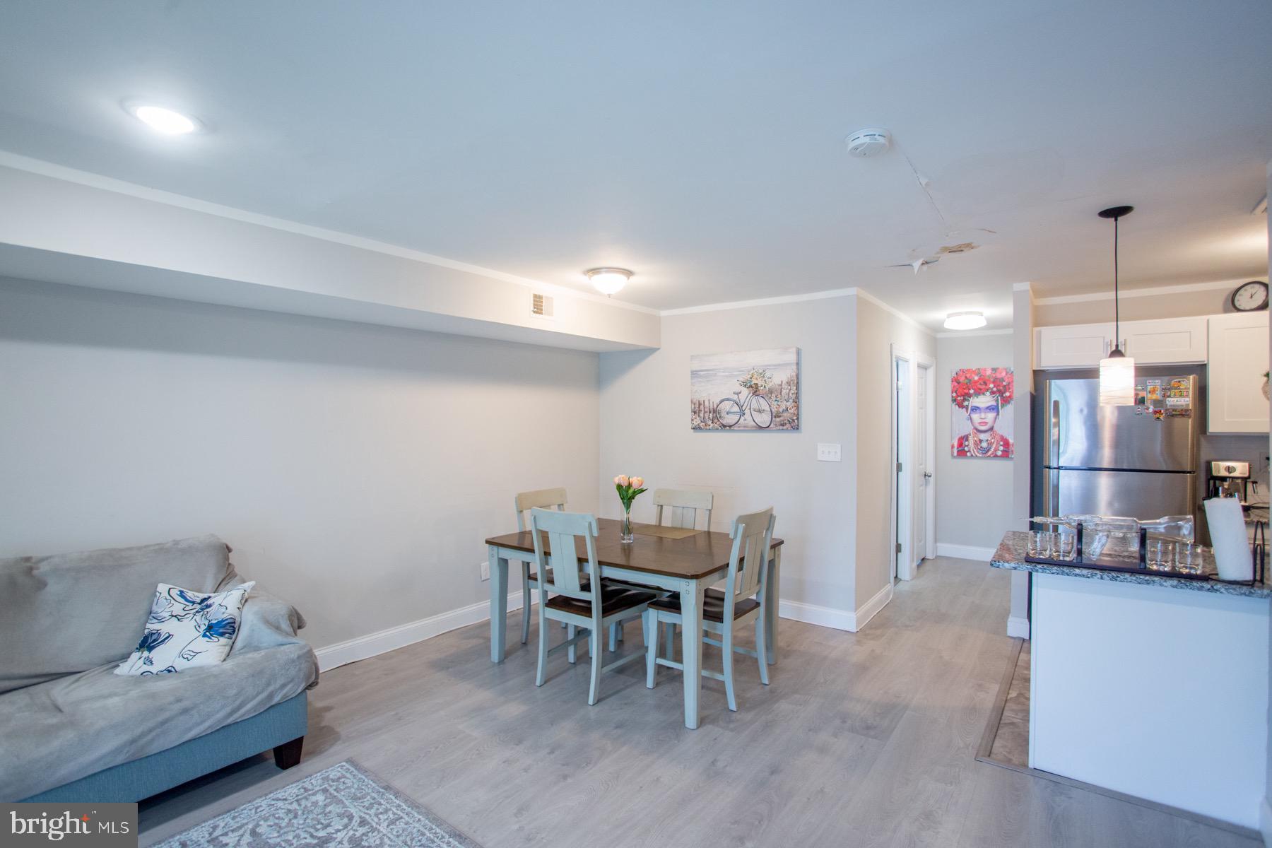 LEXINGTON PARK - Residential Income