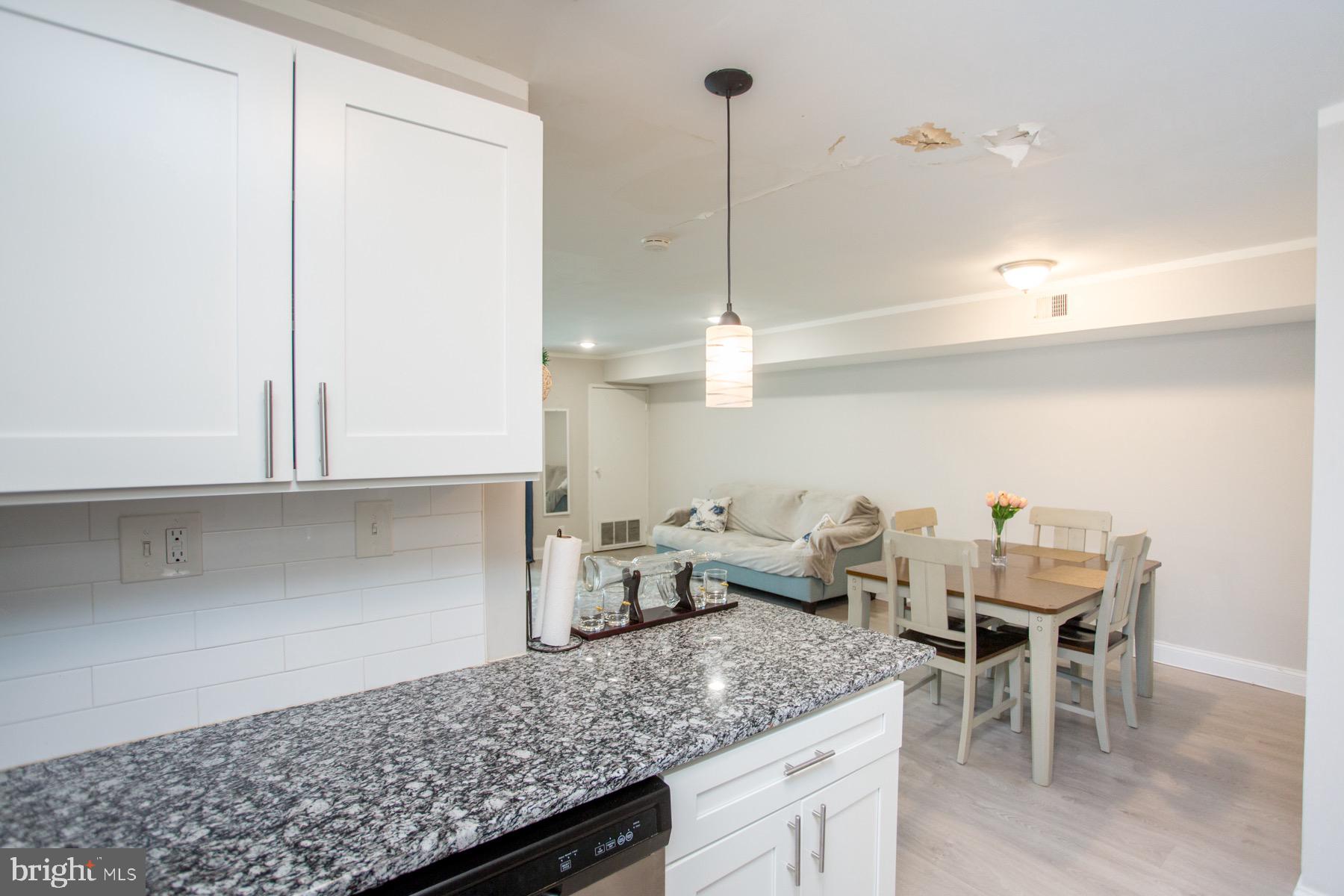 LEXINGTON PARK - Residential Income