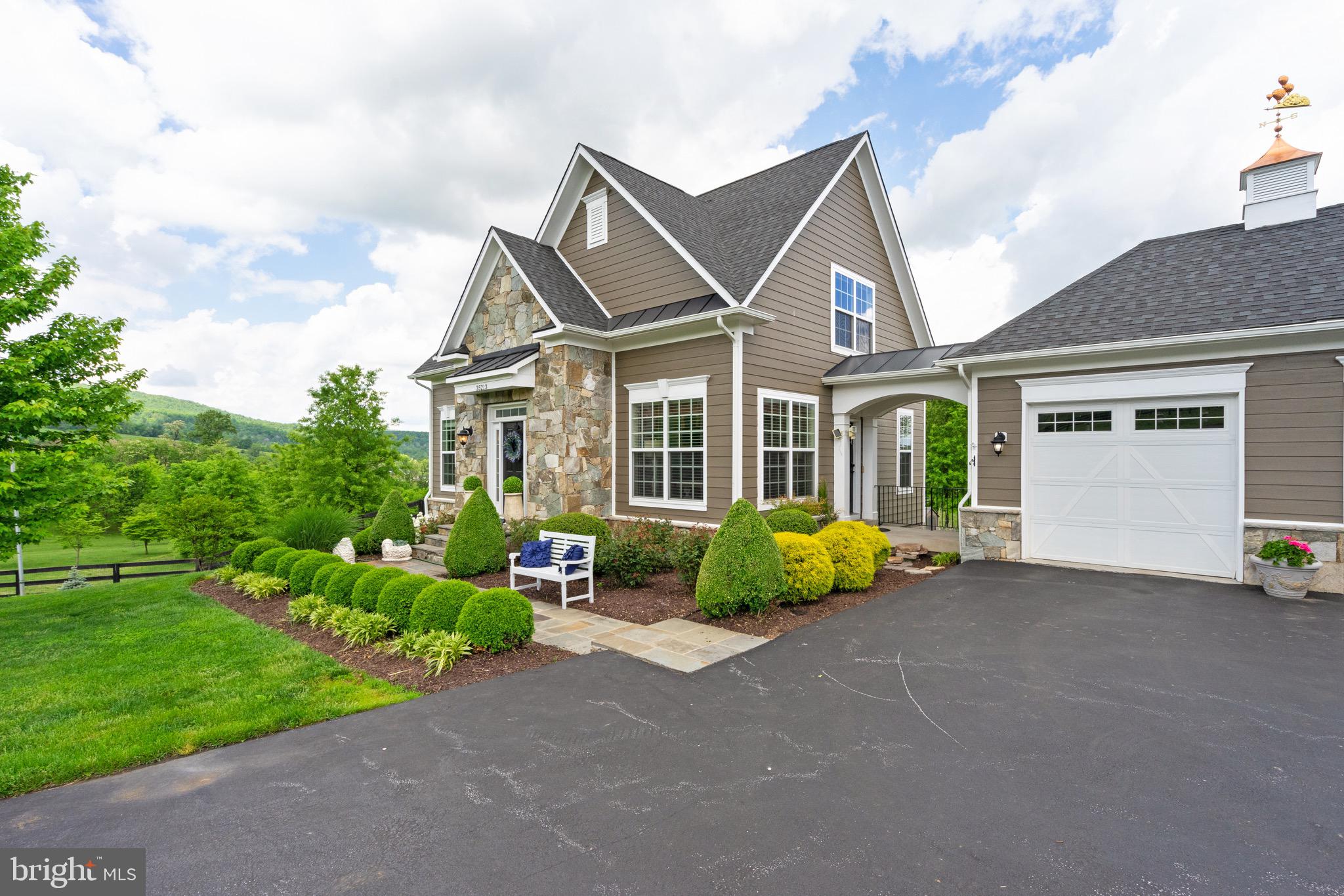 HIGHLANDS - Residential