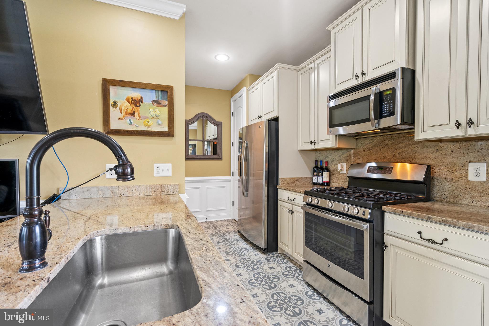 HIGHLANDS - Residential