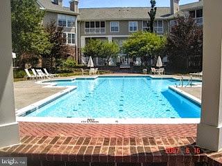 ENGLISH COUNTRY MANOR - Residential