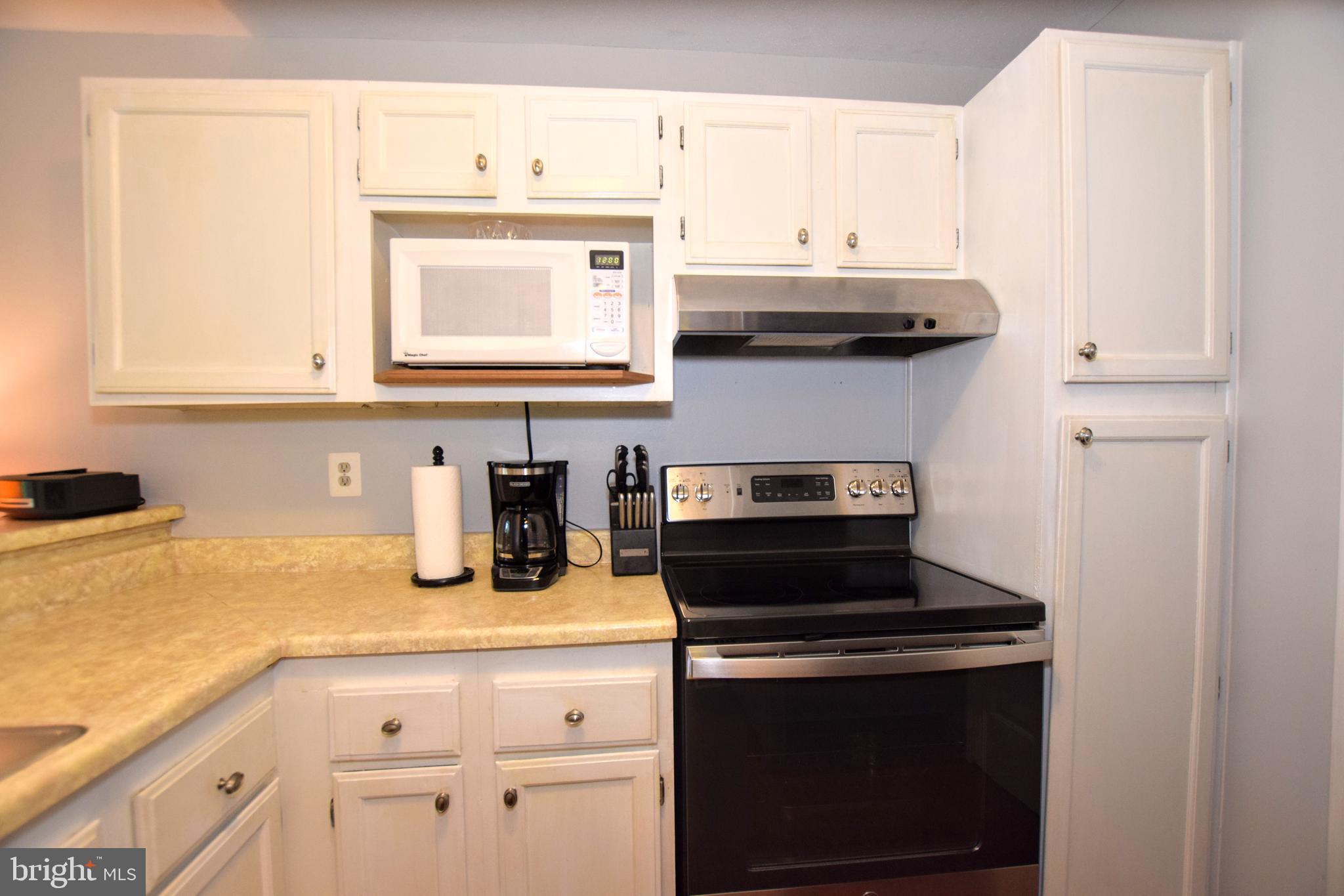 ENGLISH COUNTRY MANOR - Residential