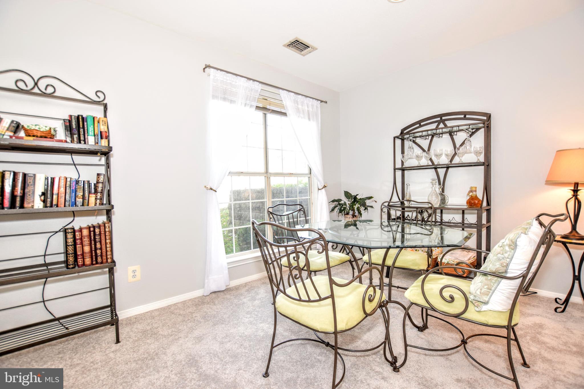 ENGLISH COUNTRY MANOR - Residential