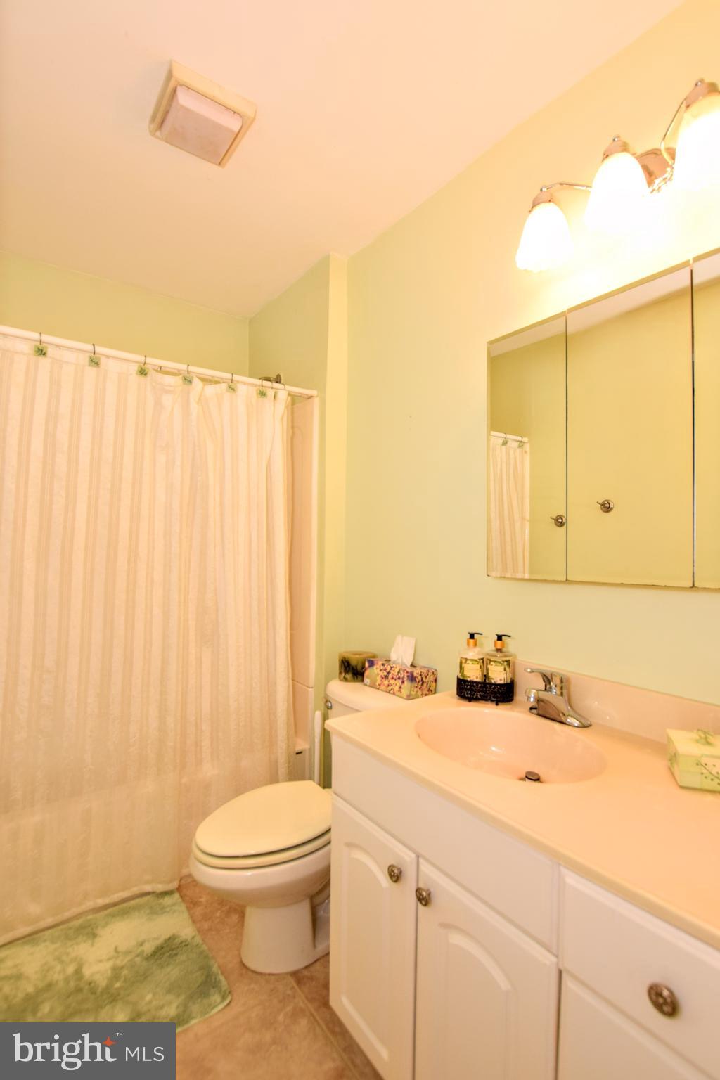 ENGLISH COUNTRY MANOR - Residential