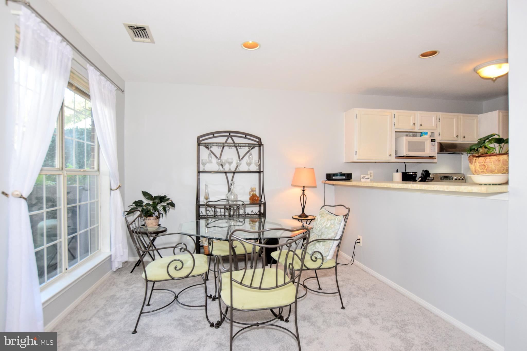 ENGLISH COUNTRY MANOR - Residential