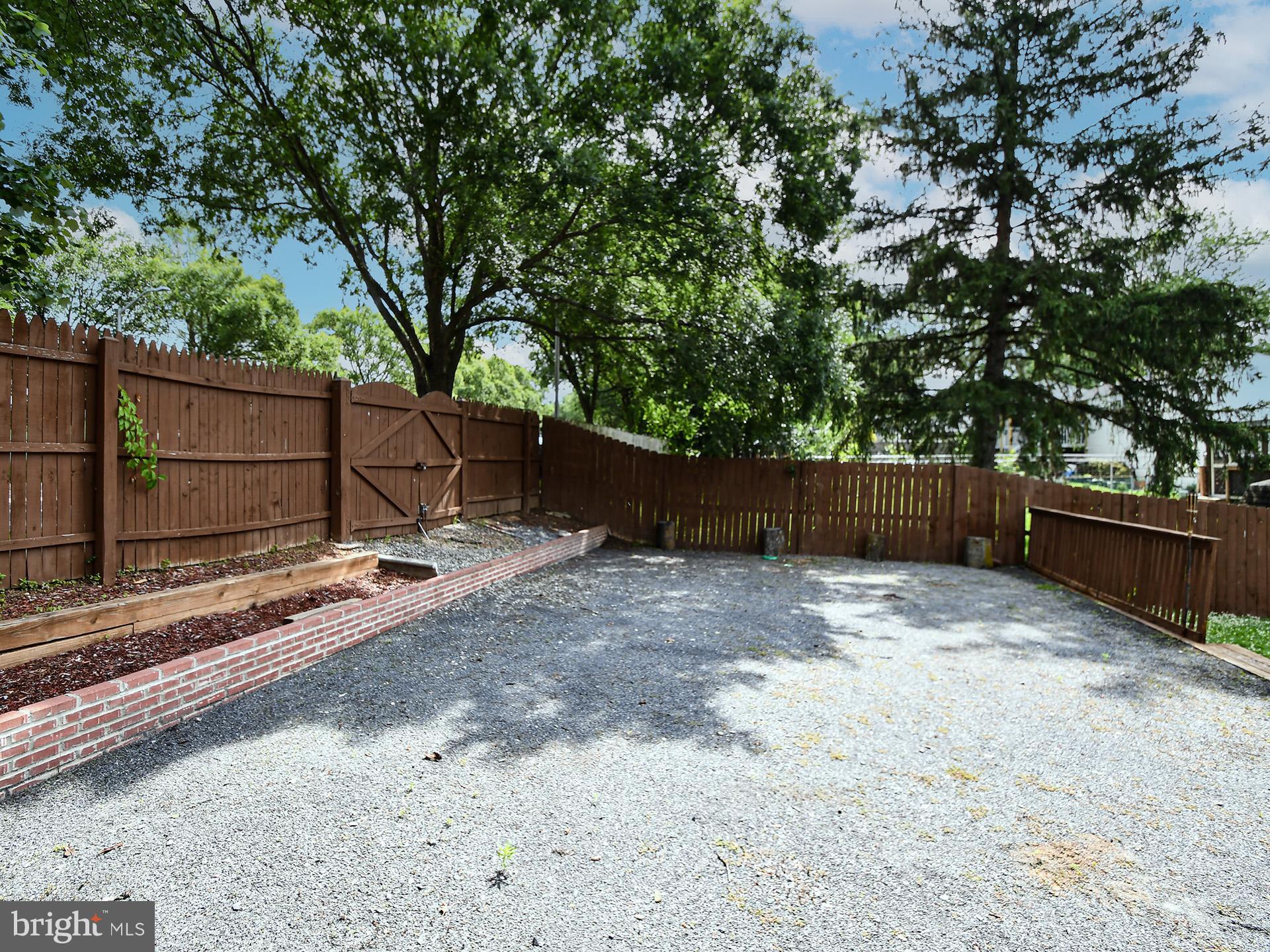 FOX CHAPEL - Residential