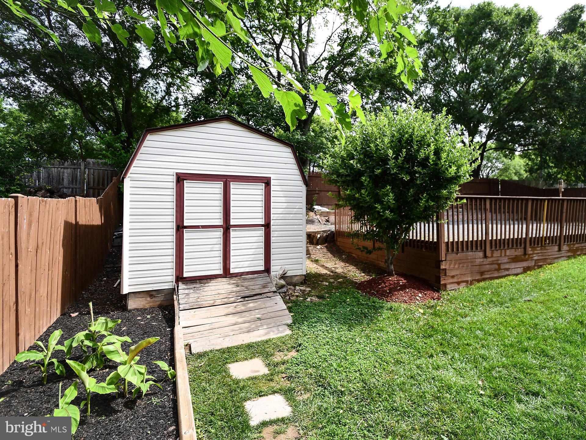 FOX CHAPEL - Residential