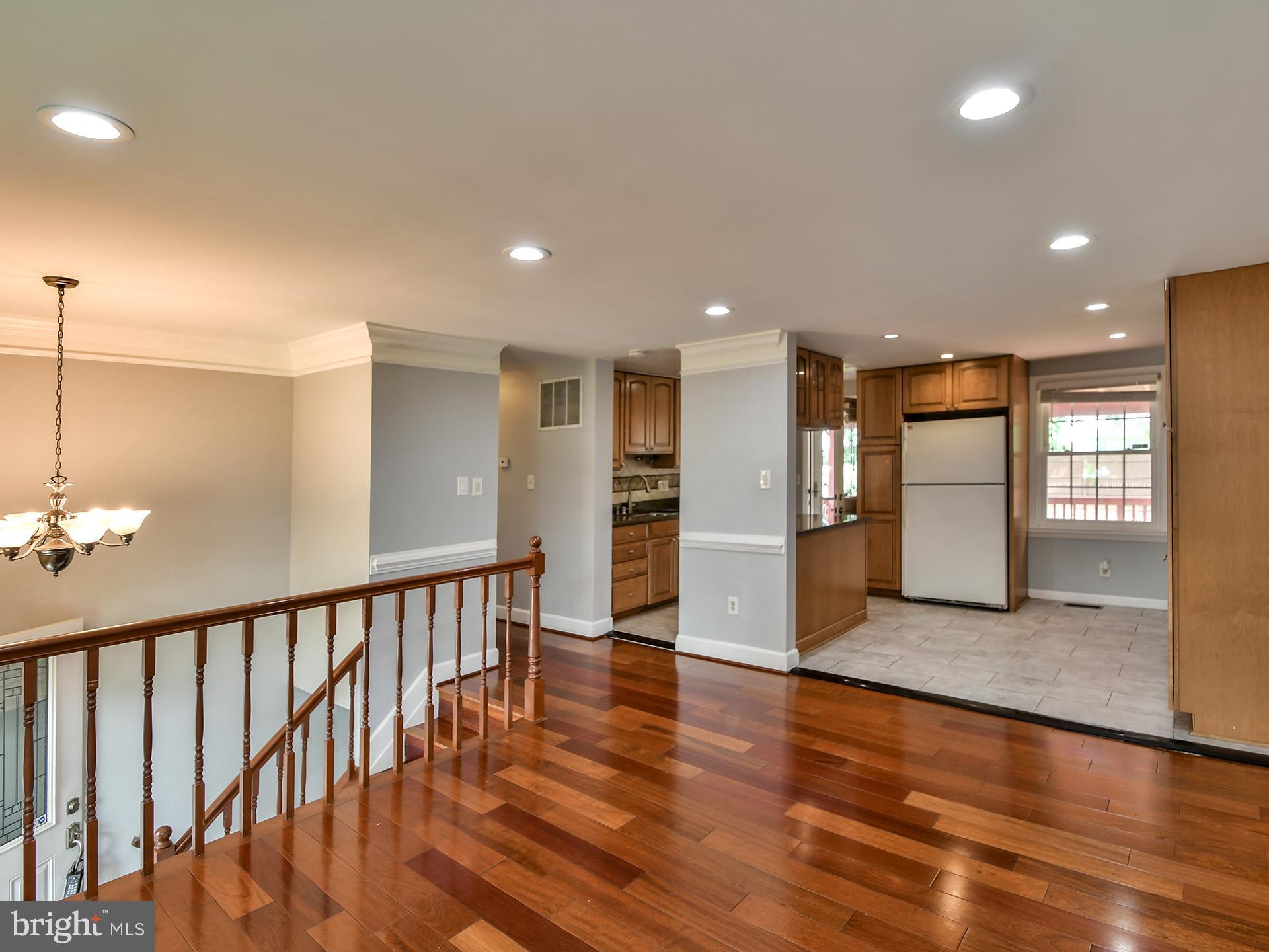 FOX CHAPEL - Residential