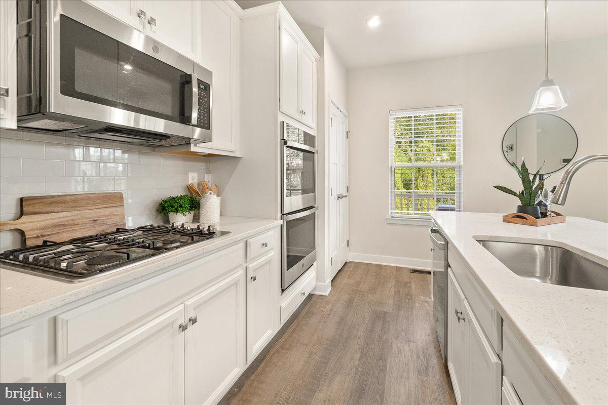 MONTGOMERY VILLAGE - Residential