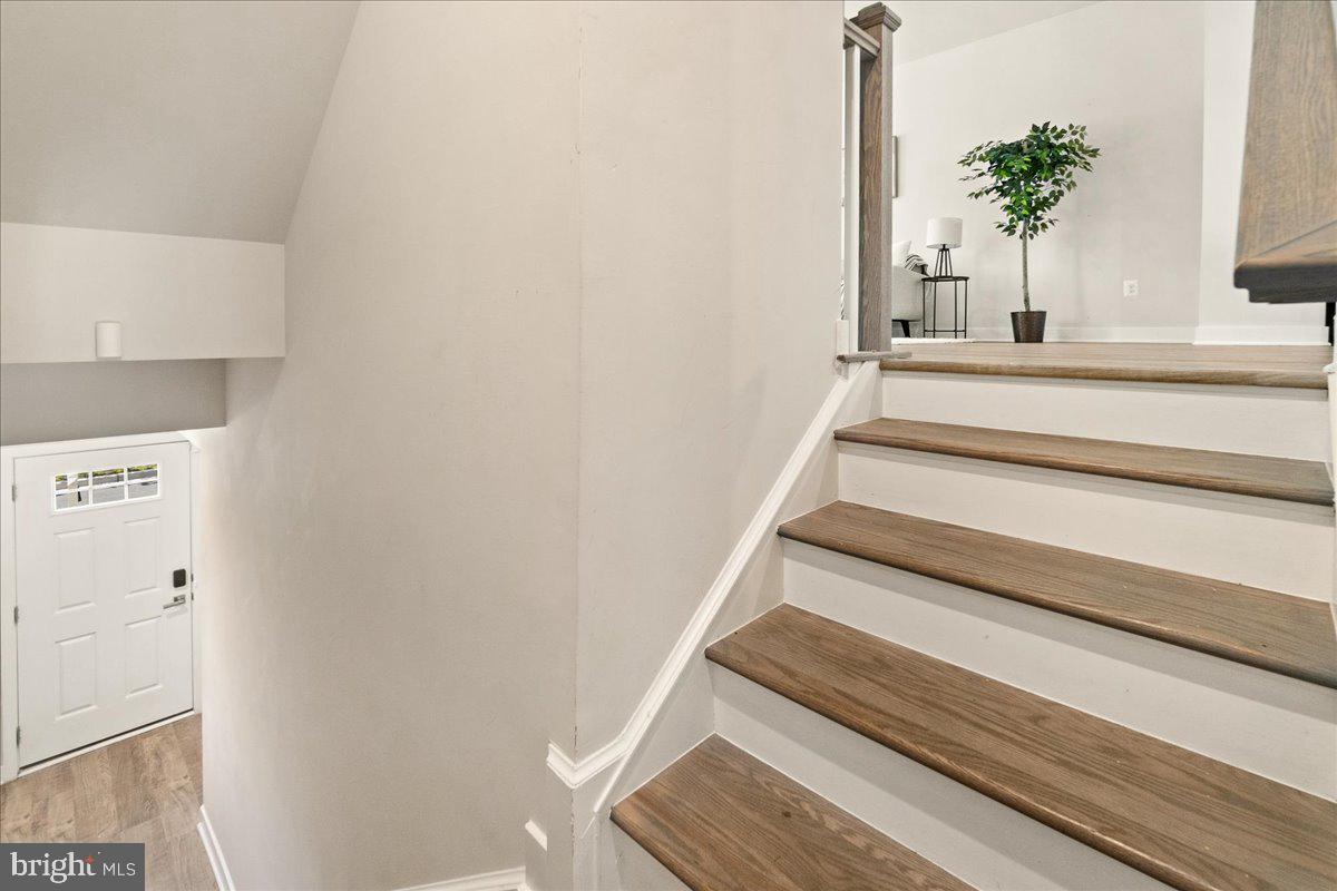 MONTGOMERY VILLAGE - Residential