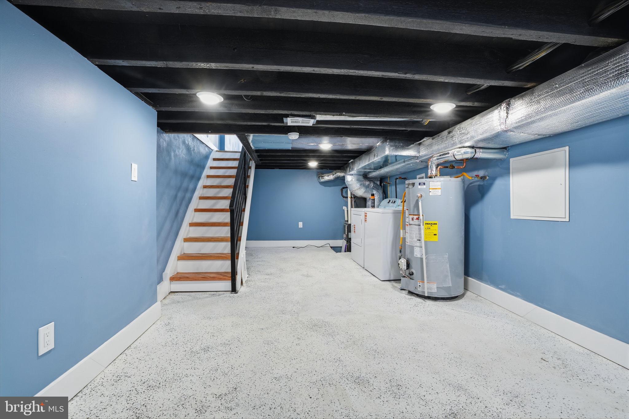 LOWER MOYAMENSING - Residential