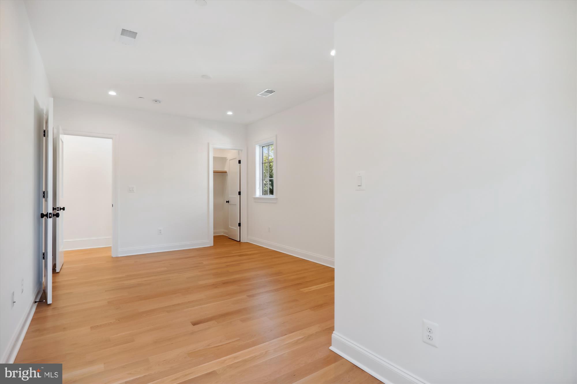 CHEVY CHASE MANOR - Residential