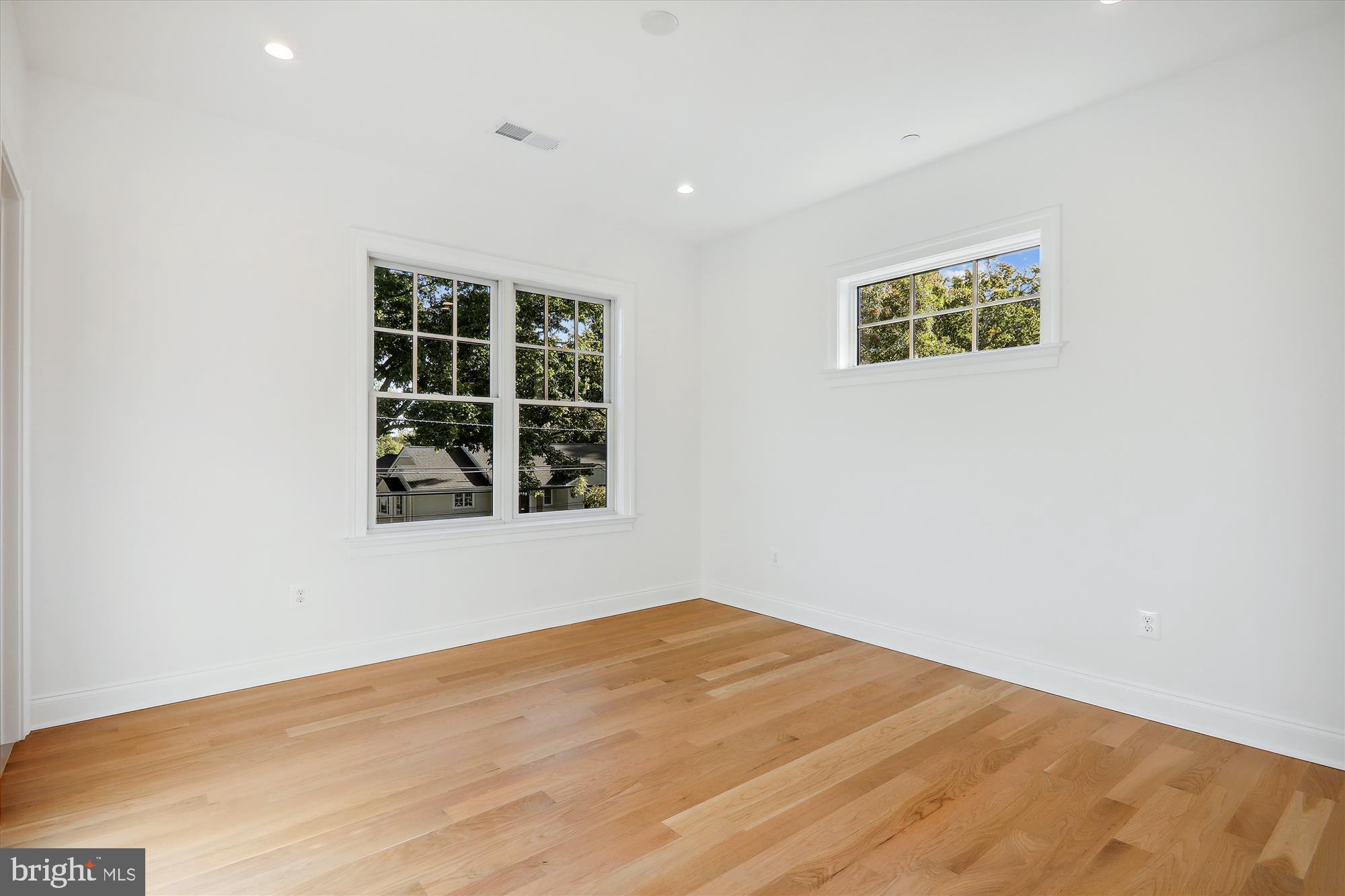 CHEVY CHASE MANOR - Residential