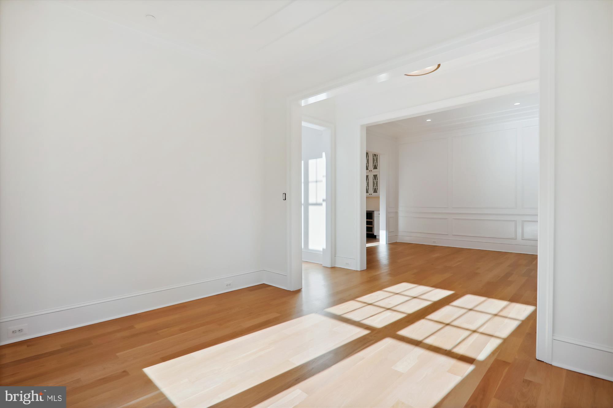 CHEVY CHASE MANOR - Residential