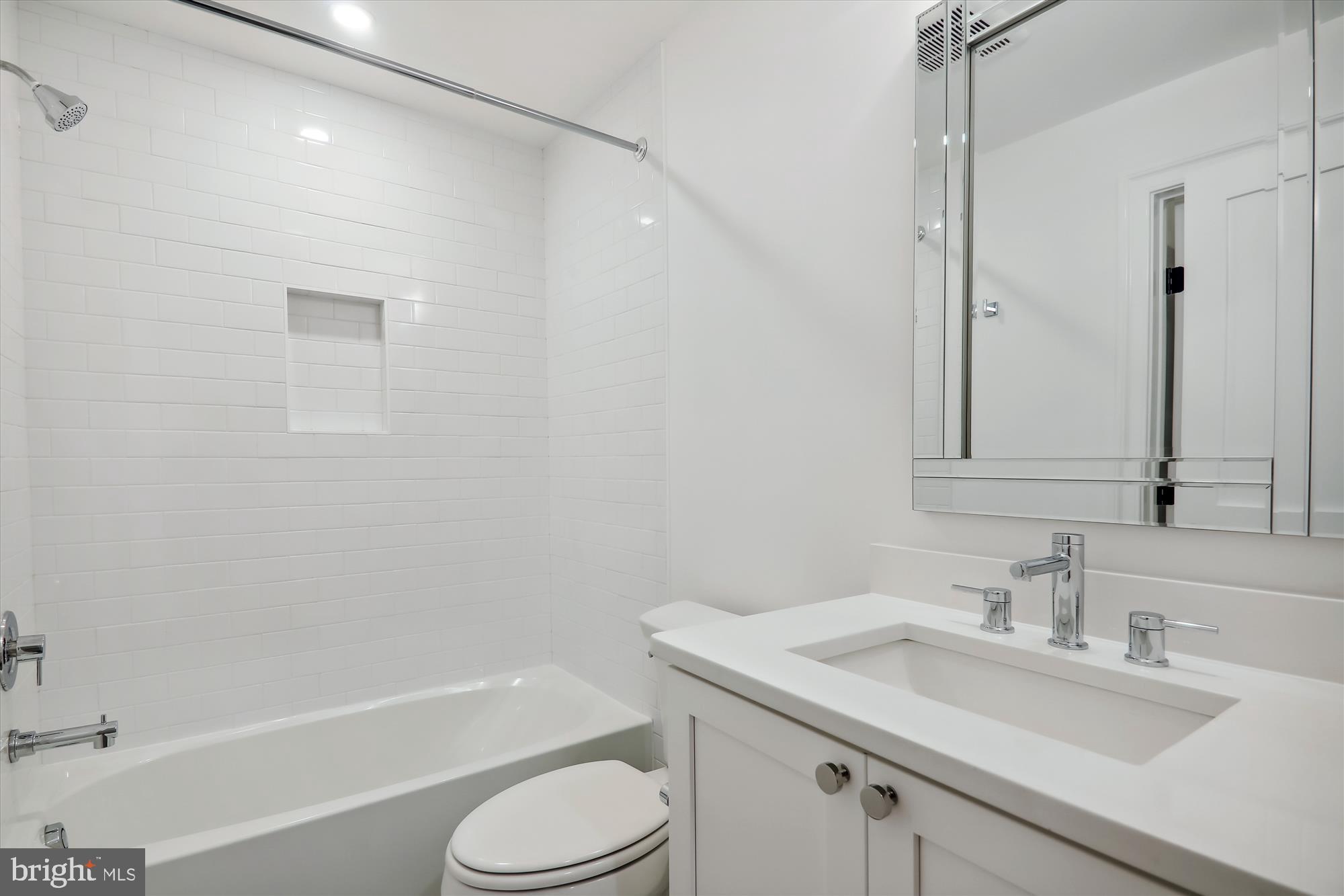 CHEVY CHASE MANOR - Residential