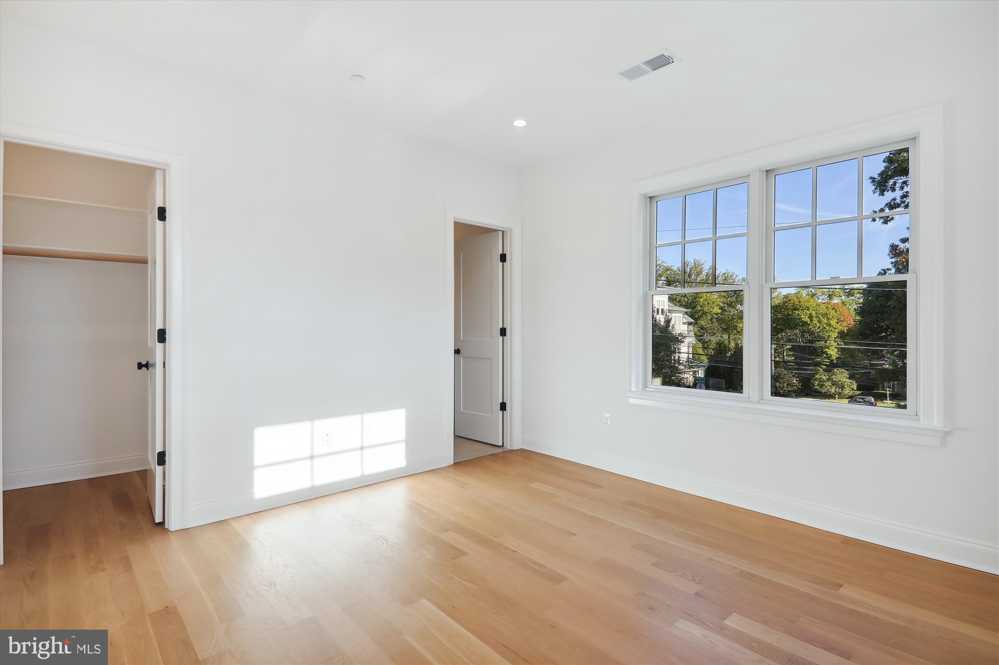 CHEVY CHASE MANOR - Residential