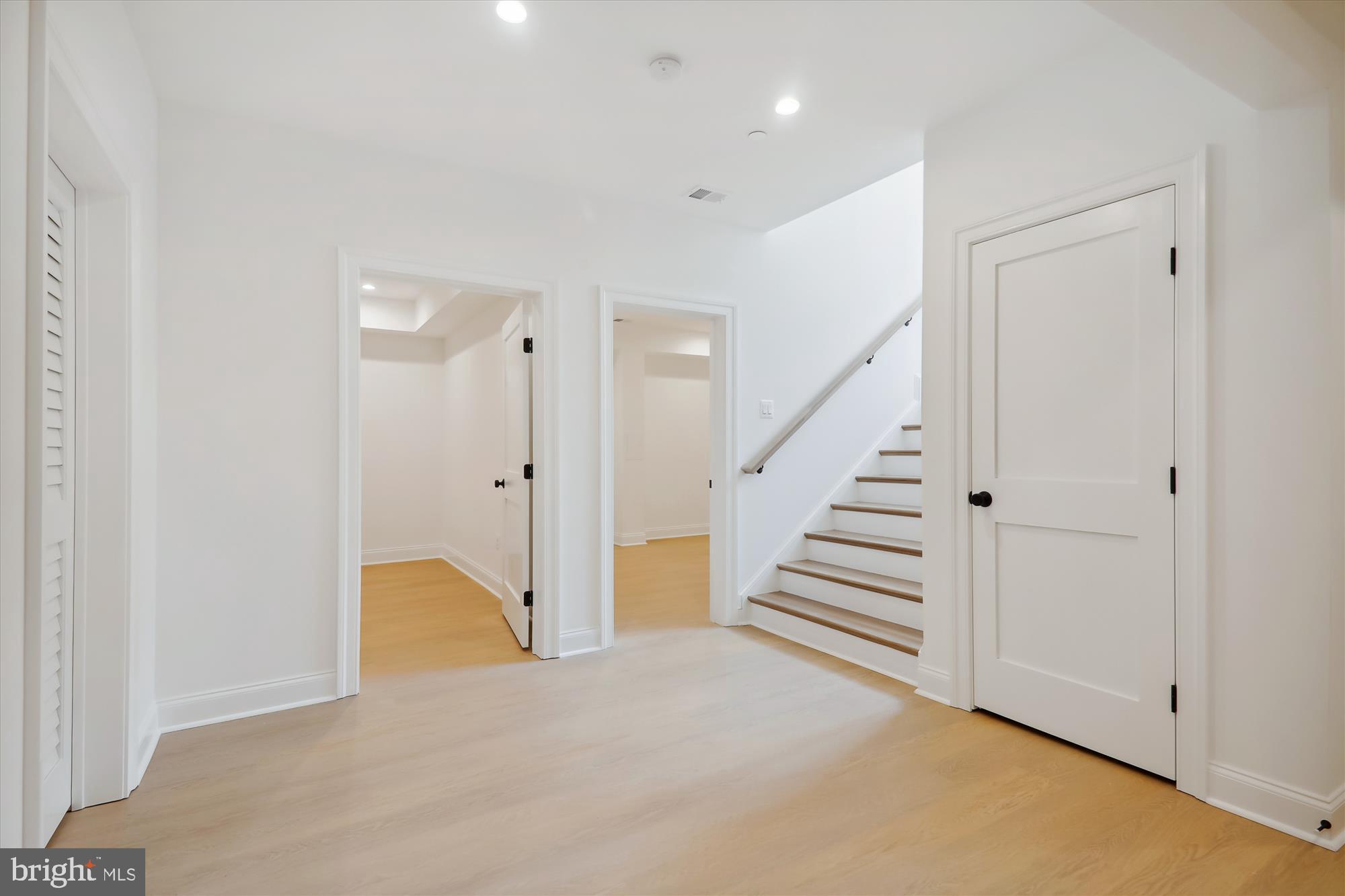 CHEVY CHASE MANOR - Residential