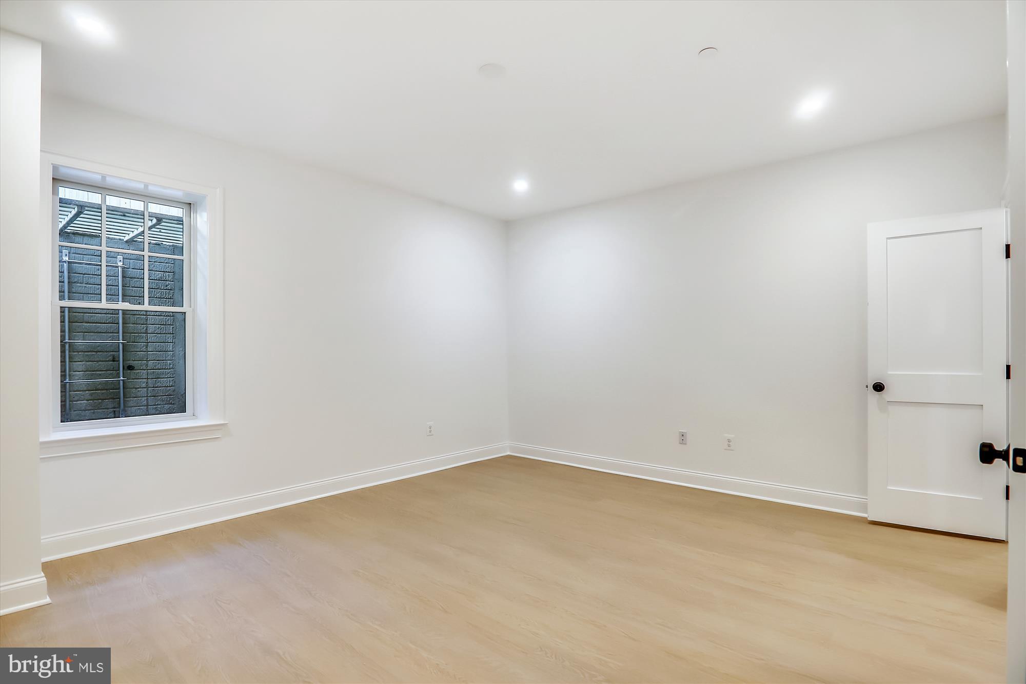 CHEVY CHASE MANOR - Residential