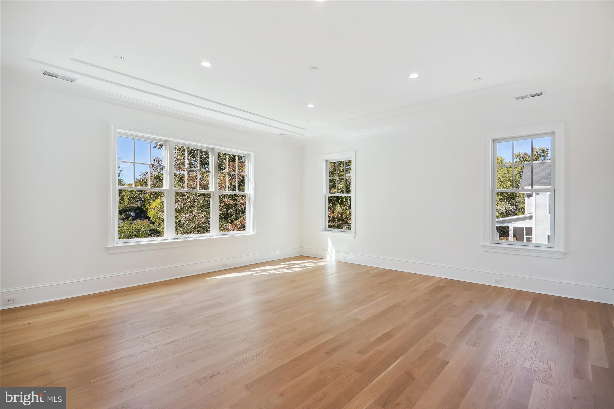 CHEVY CHASE MANOR - Residential