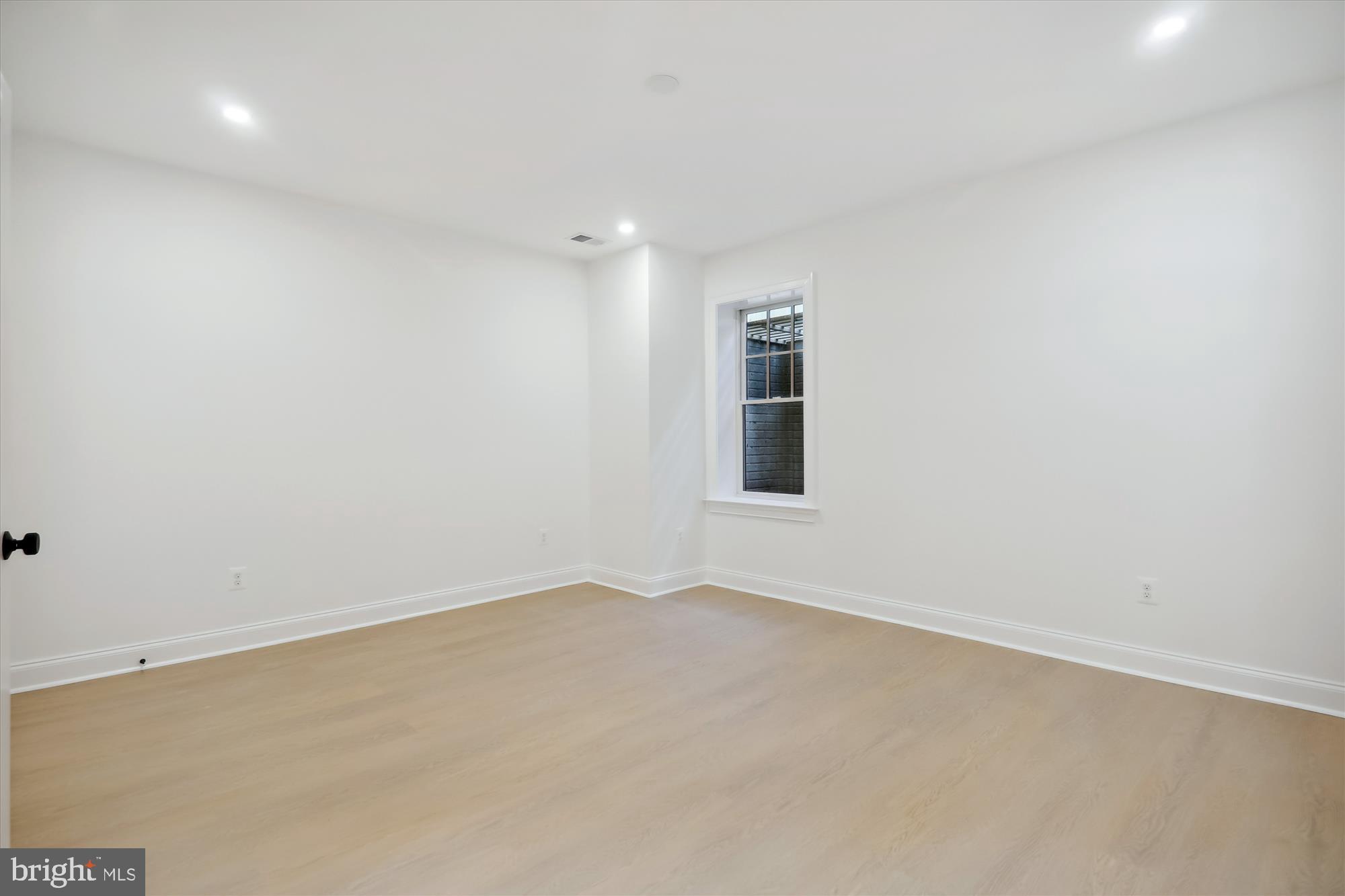 CHEVY CHASE MANOR - Residential