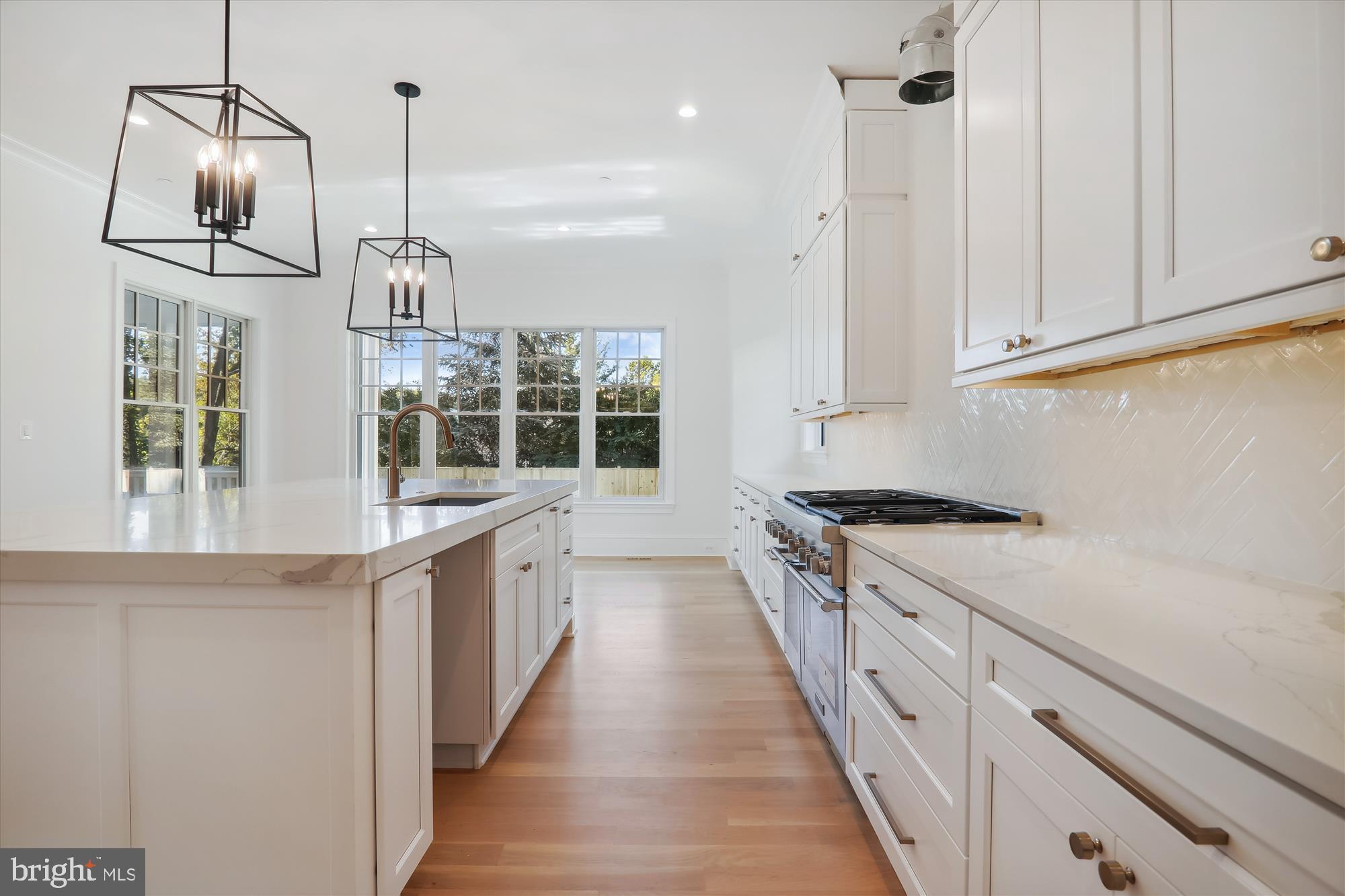 CHEVY CHASE MANOR - Residential