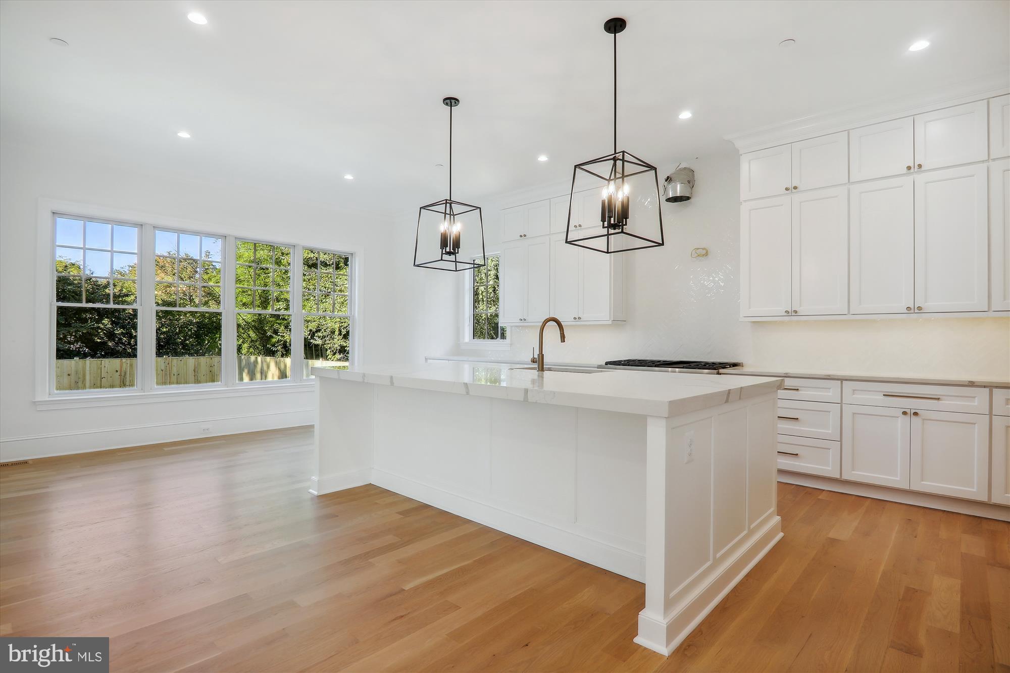 CHEVY CHASE MANOR - Residential