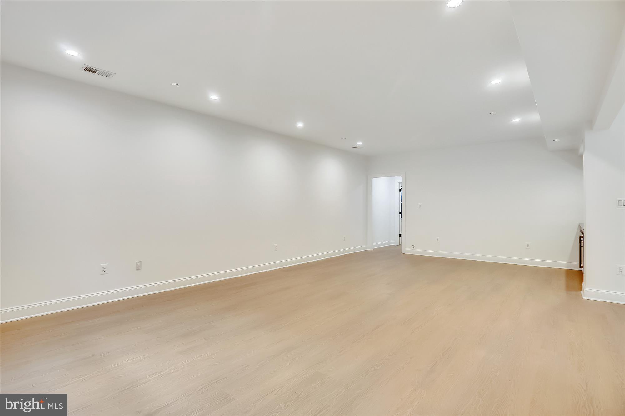 CHEVY CHASE MANOR - Residential