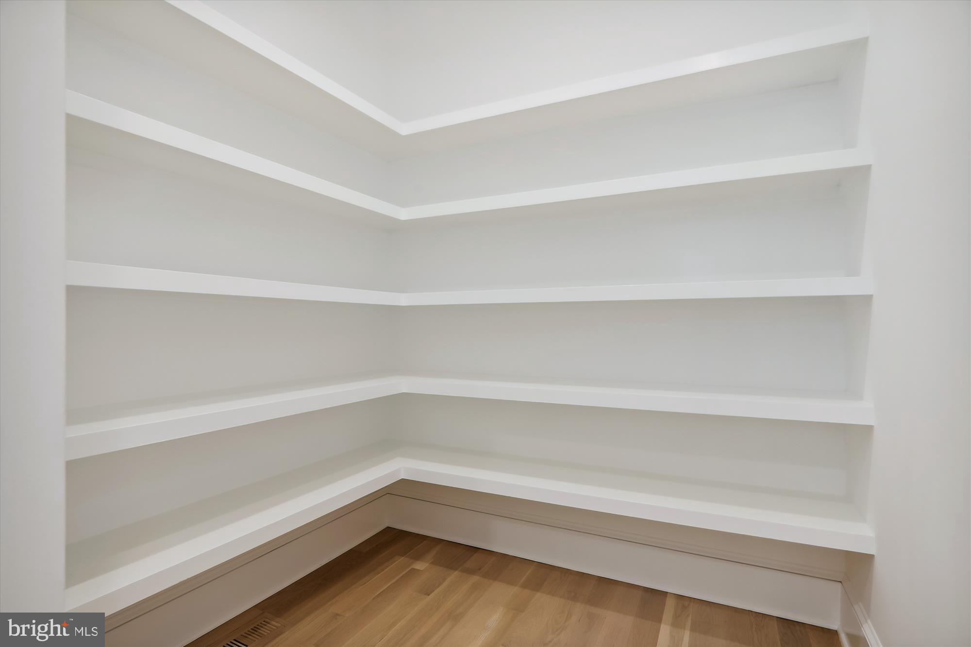 CHEVY CHASE MANOR - Residential