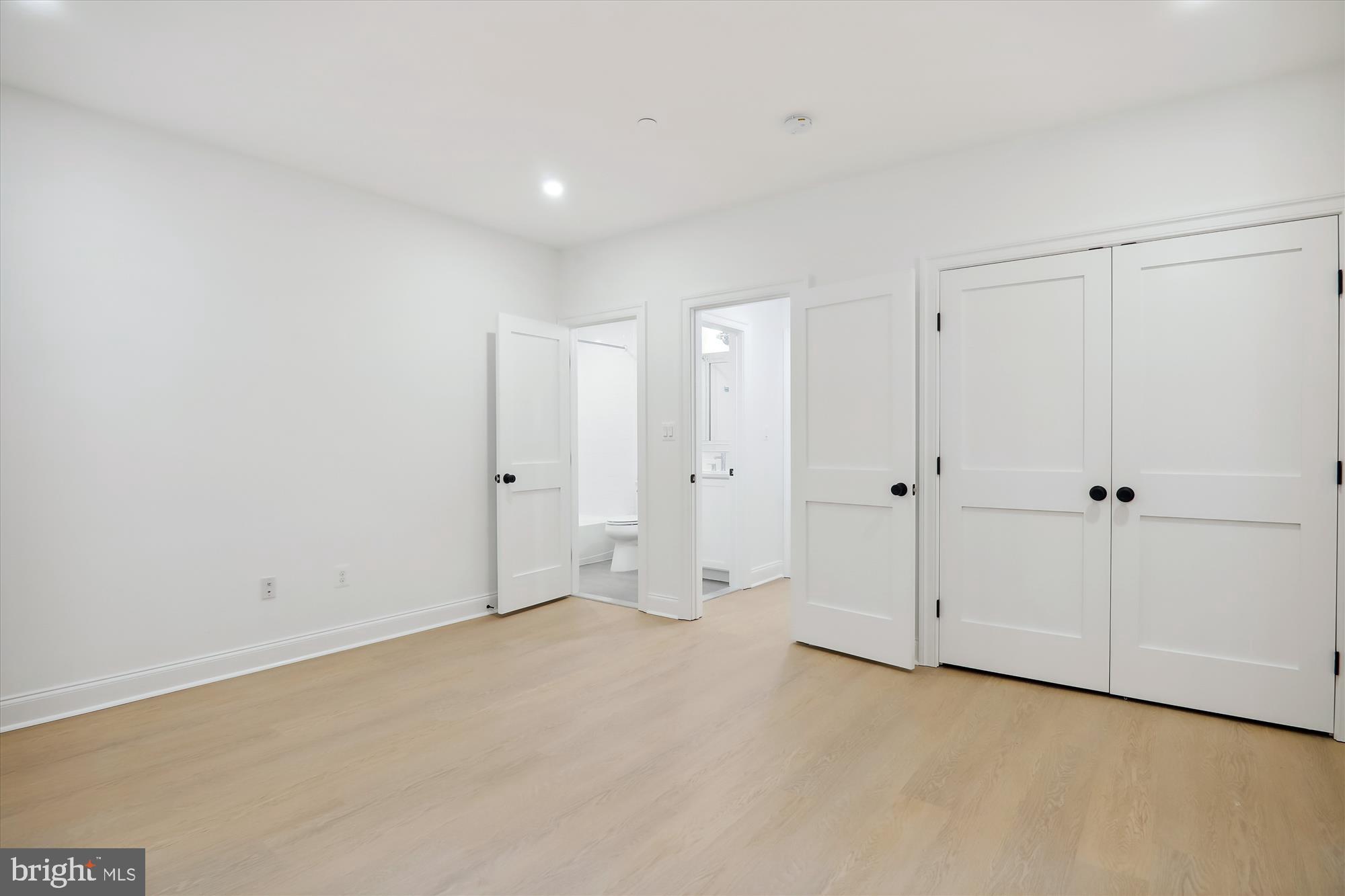 CHEVY CHASE MANOR - Residential