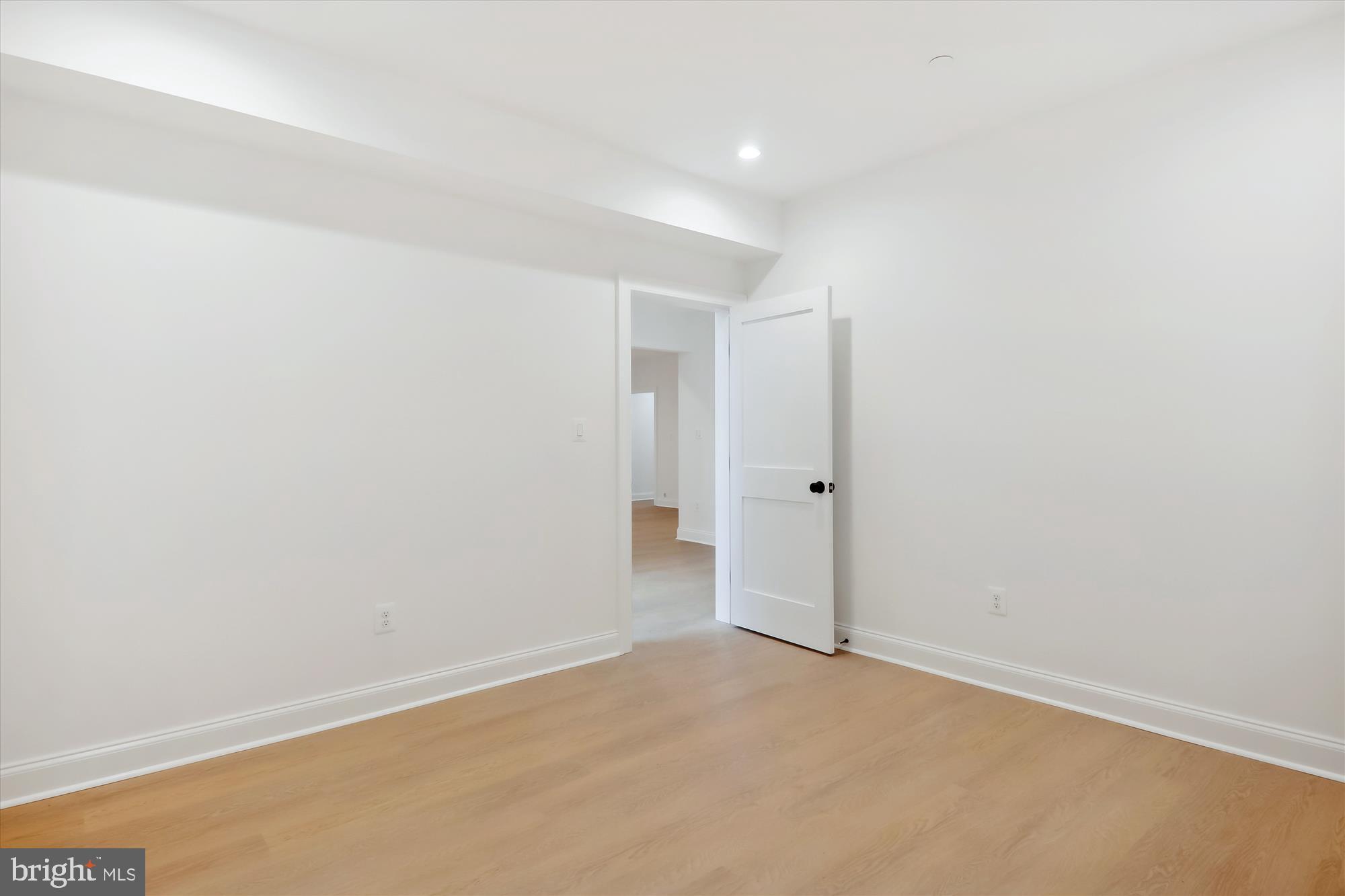 CHEVY CHASE MANOR - Residential