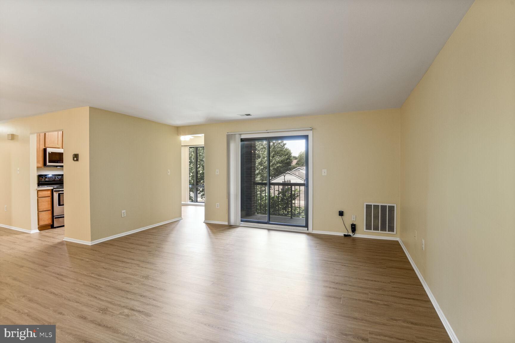 MALLARD COVE CONDOMINIUMS - Residential Lease