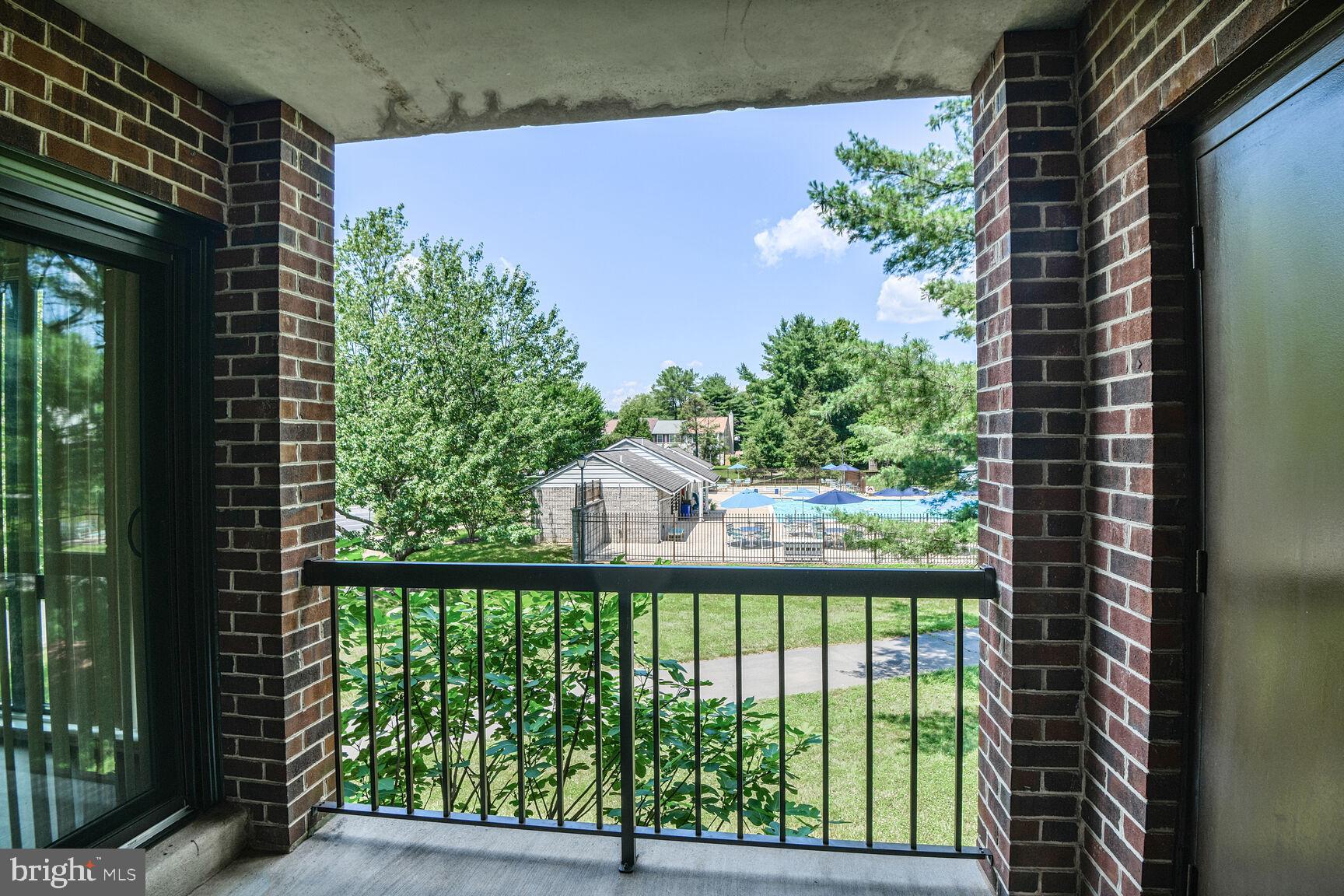 MALLARD COVE CONDOMINIUMS - Residential Lease