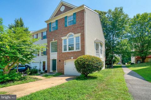 Photo of 8408 Jovin Circle, SPRINGFIELD, VA 22153 (MLS # VAFX2296300)