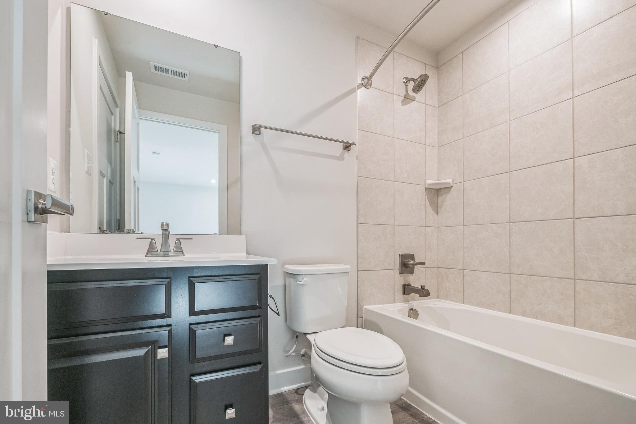 LAKE LINGANORE - Residential Lease