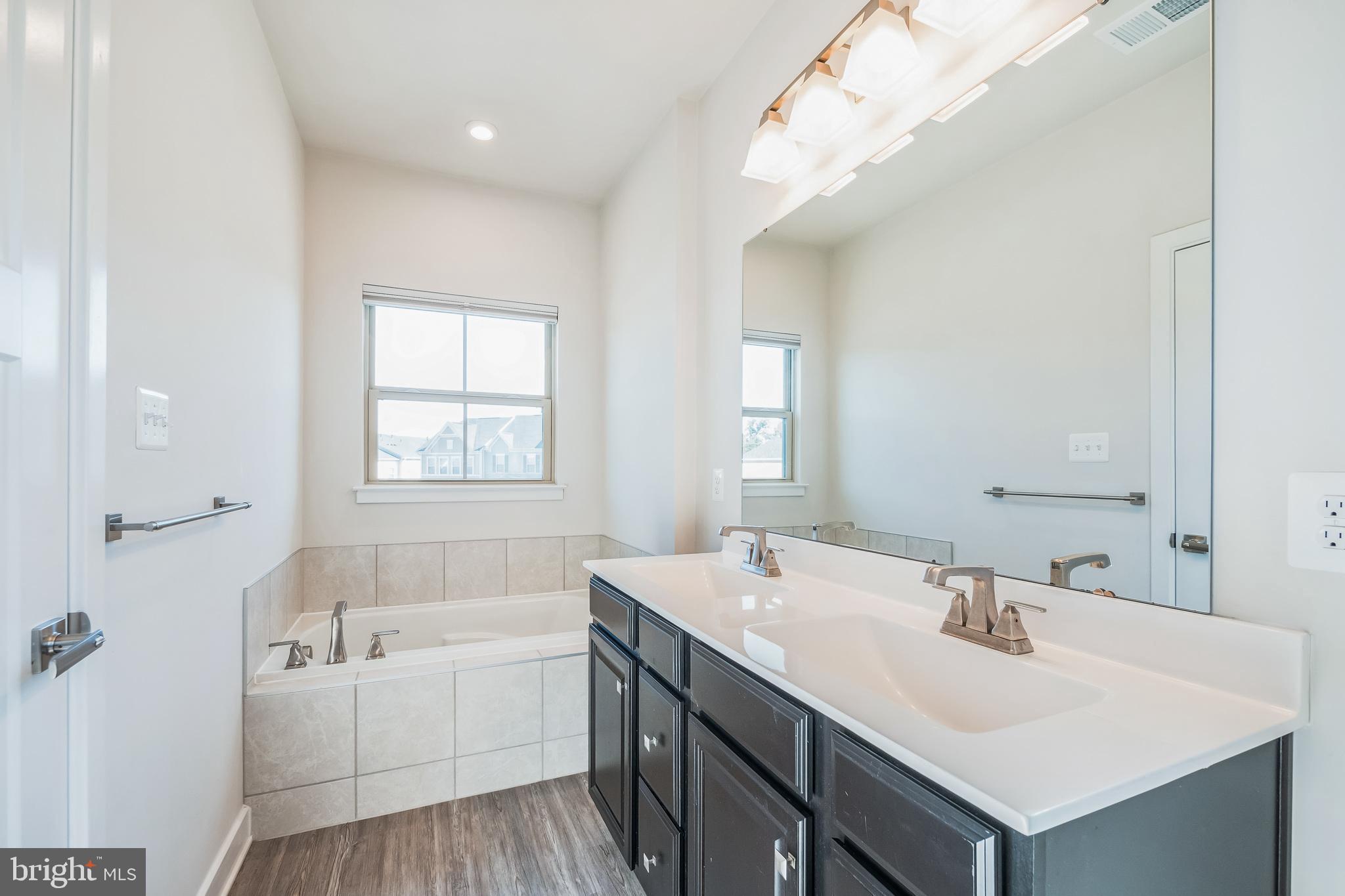 LAKE LINGANORE - Residential Lease