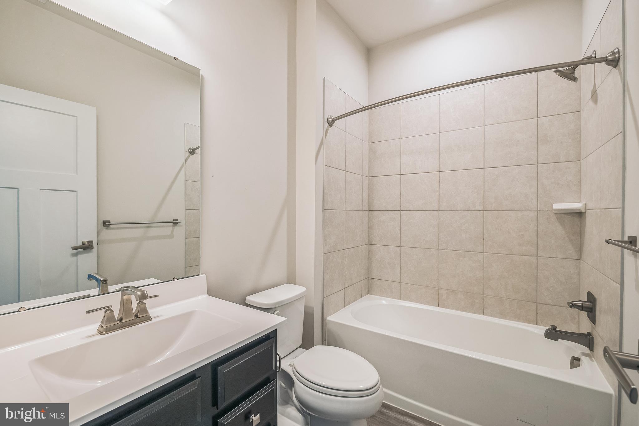 LAKE LINGANORE - Residential Lease