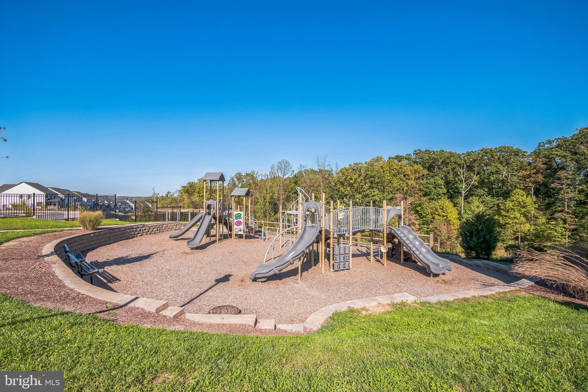 LAKE LINGANORE - Residential Lease