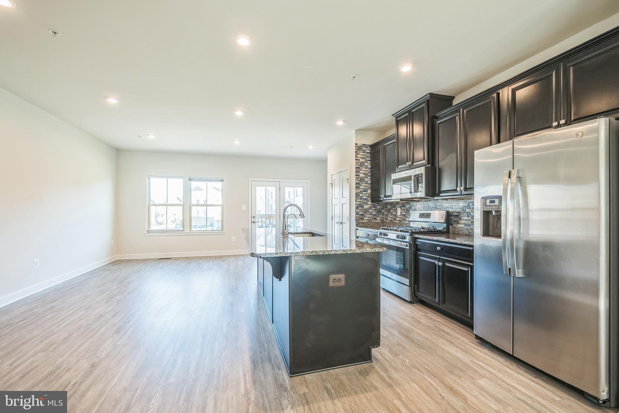 LAKE LINGANORE - Residential Lease