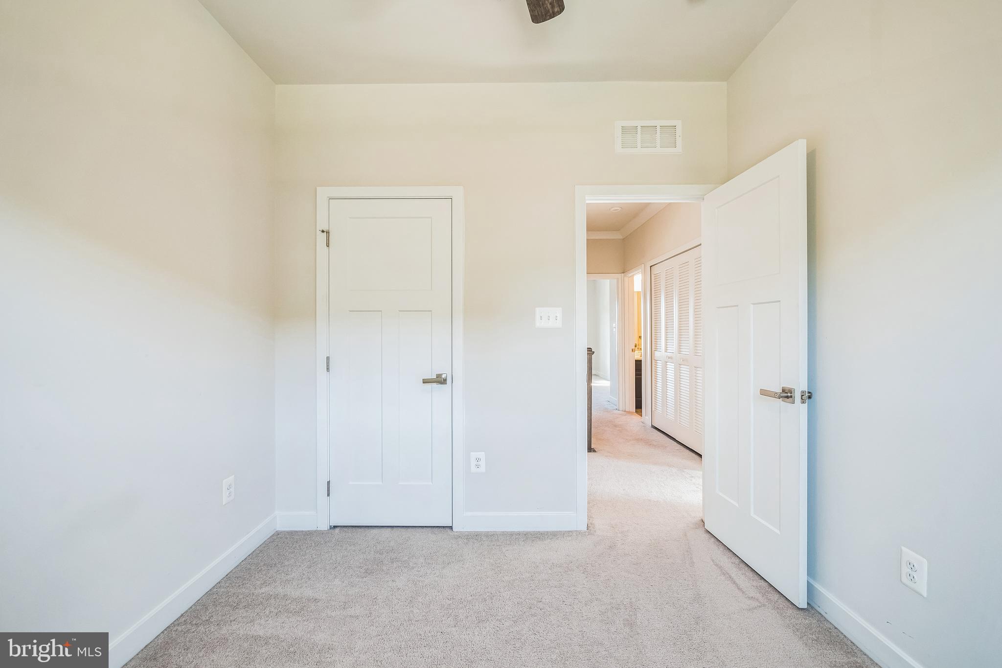 LAKE LINGANORE - Residential Lease