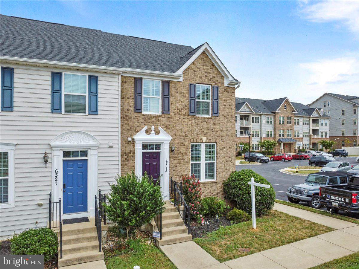 6319 WALCOTT LANE