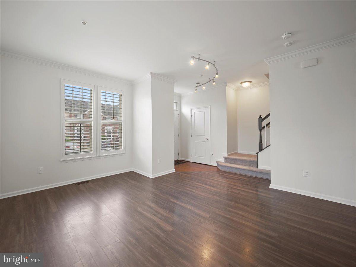 6319 WALCOTT LANE