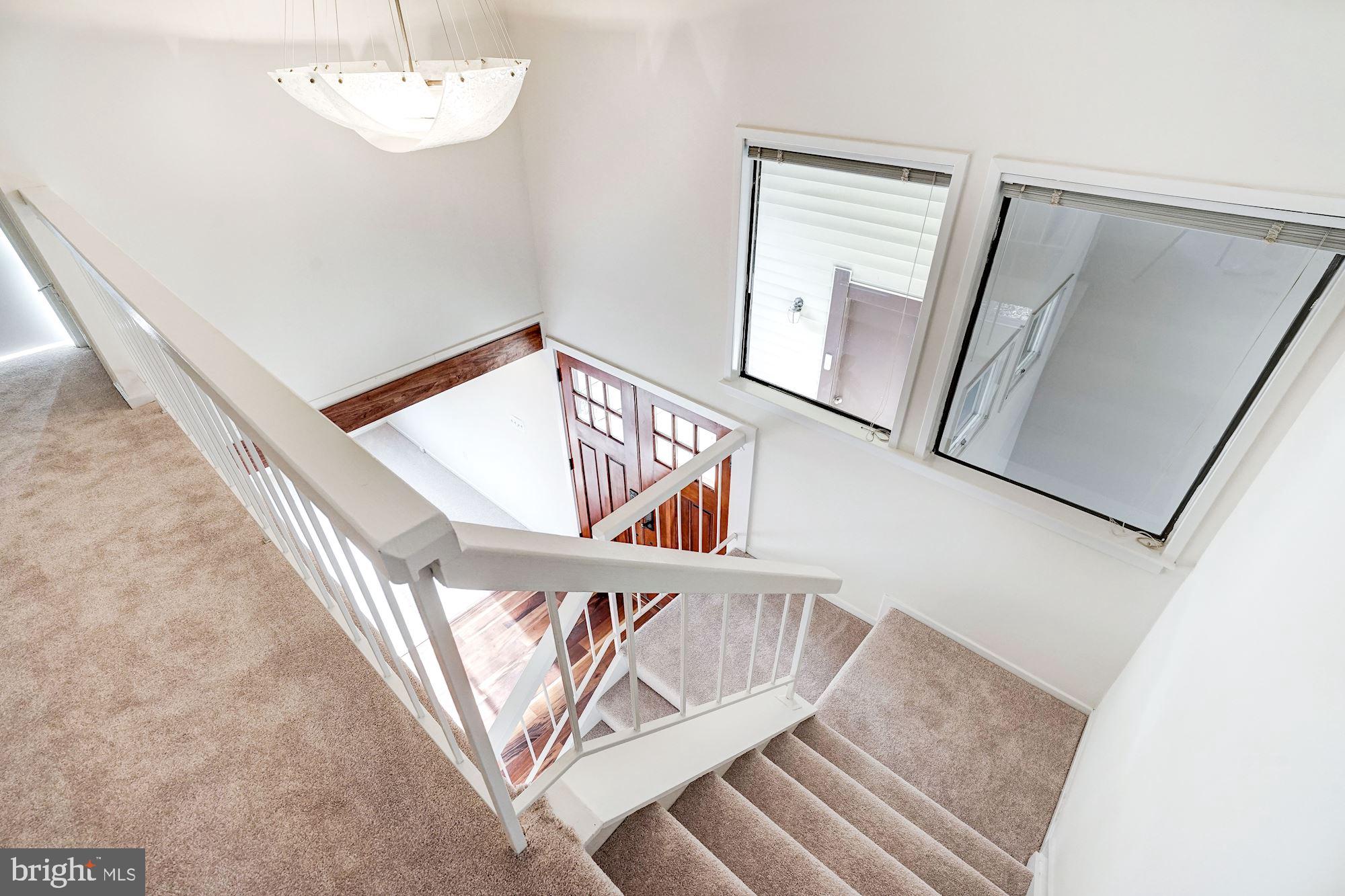 STONEYBROOKE - Residential