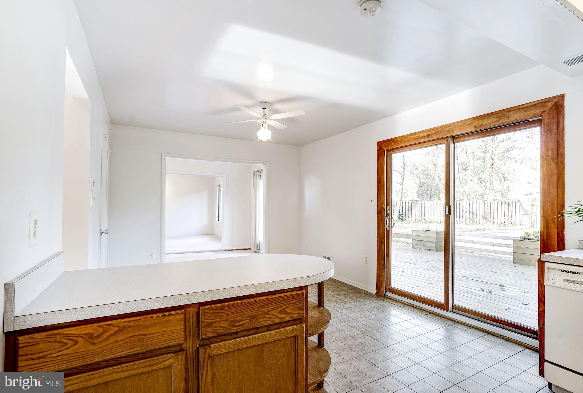 STONEYBROOKE - Residential