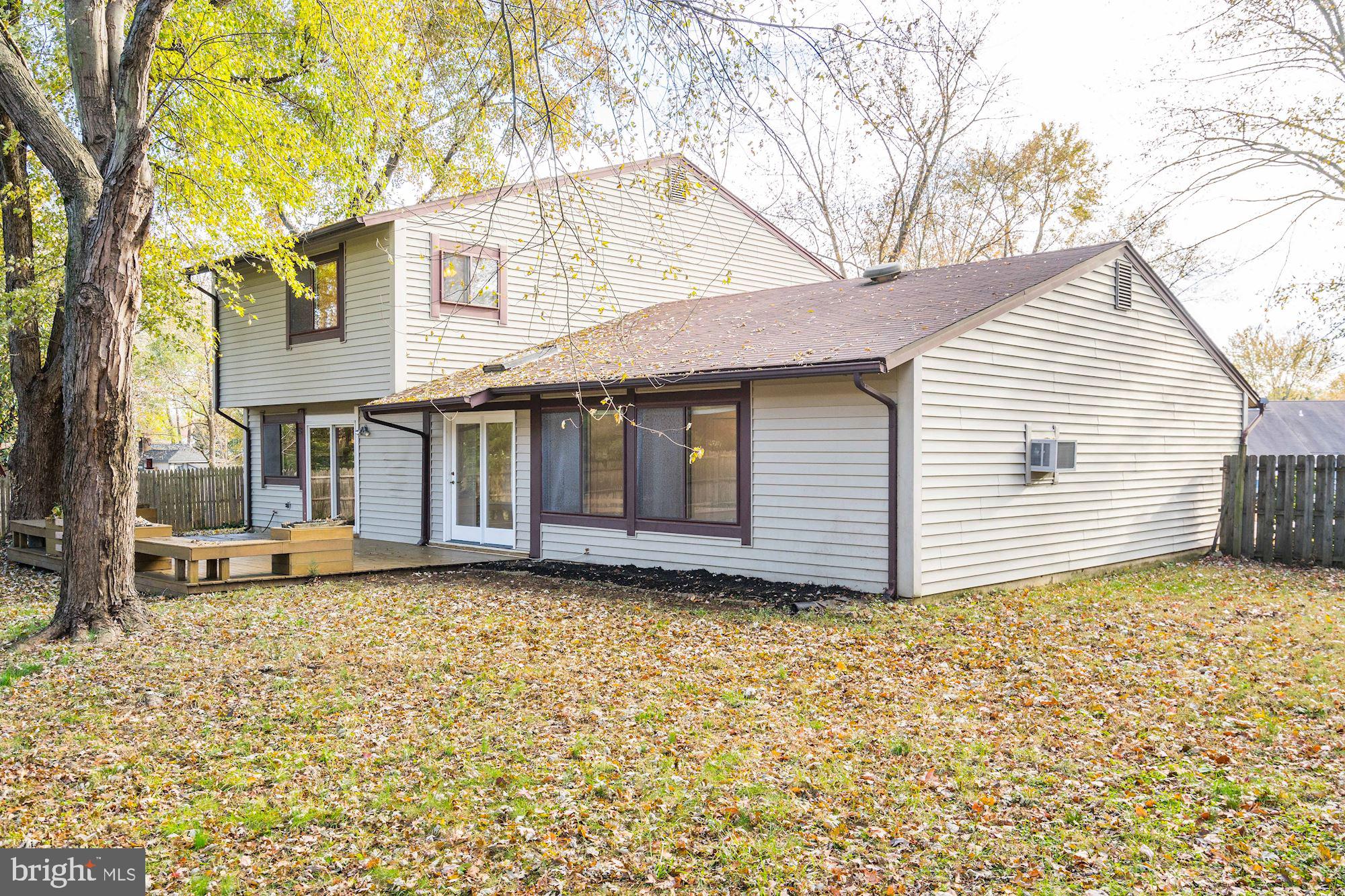 STONEYBROOKE - Residential