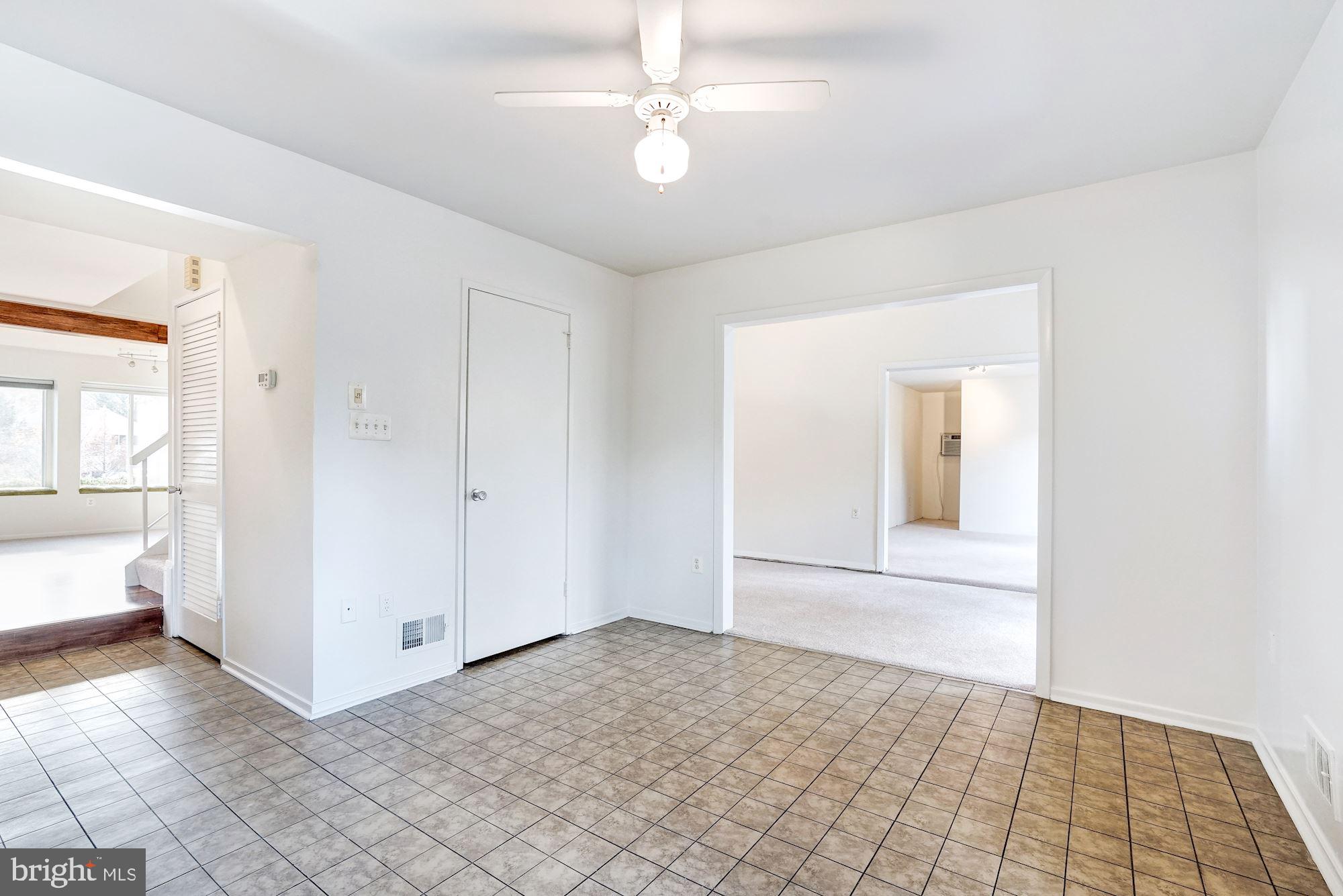 STONEYBROOKE - Residential