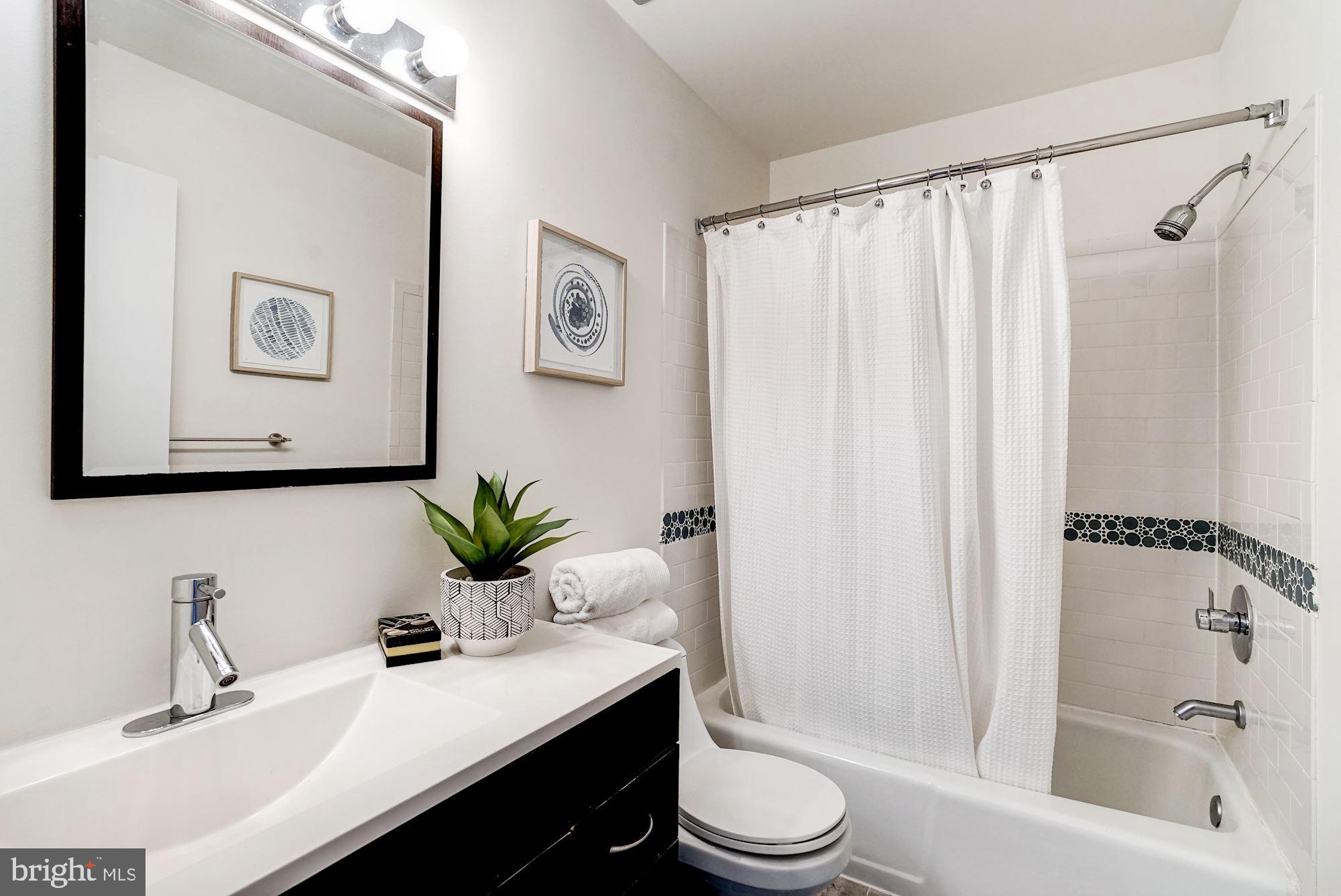 STONEYBROOKE - Residential