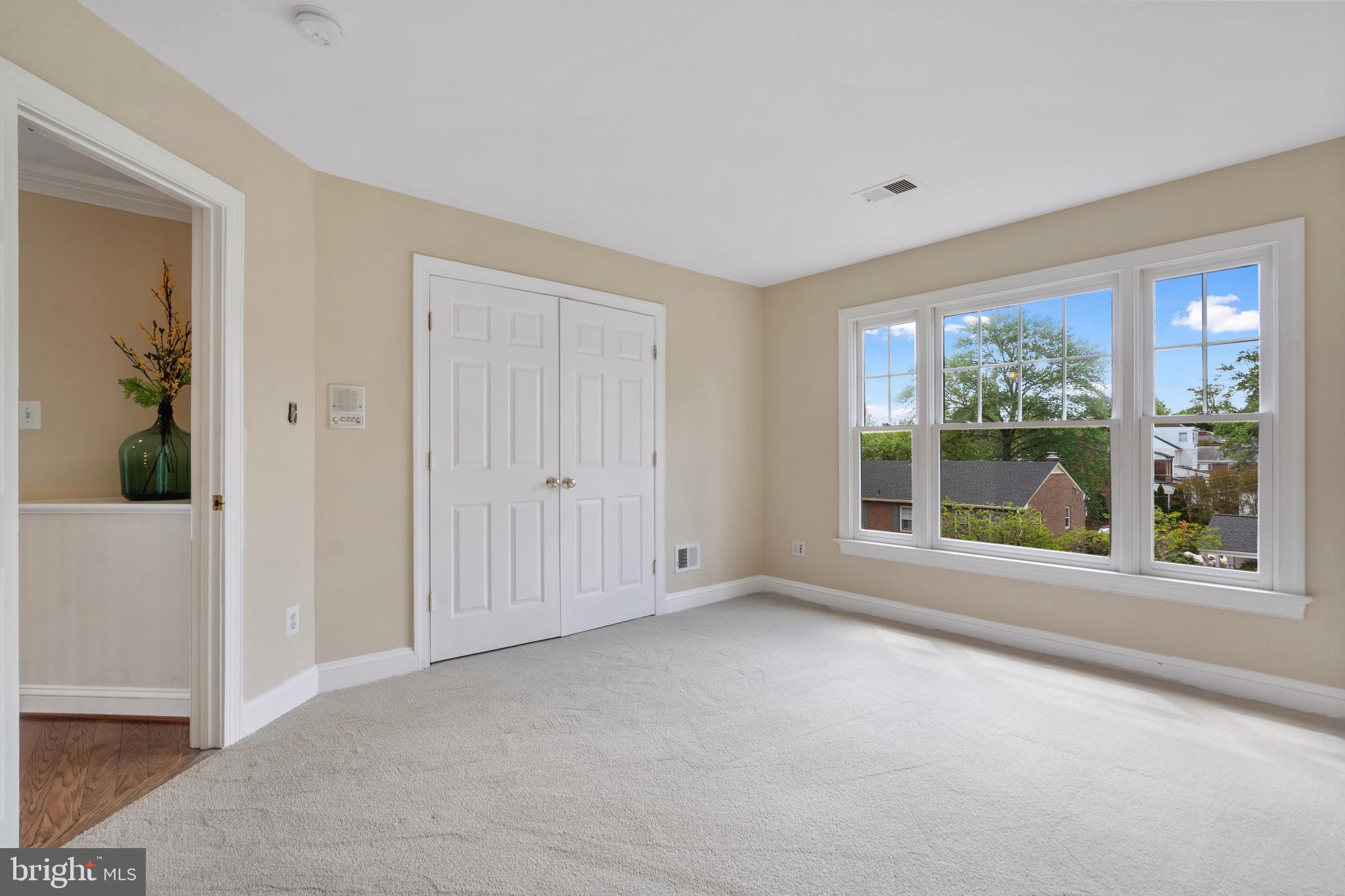 BERKSHIRE OAKWOOD - Residential