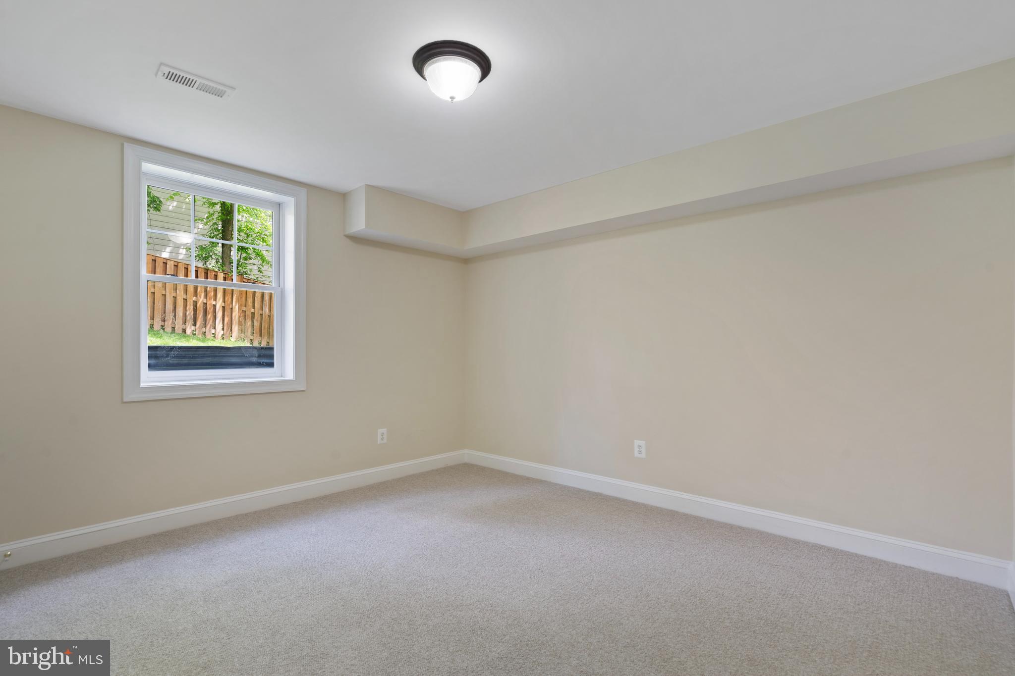 BERKSHIRE OAKWOOD - Residential