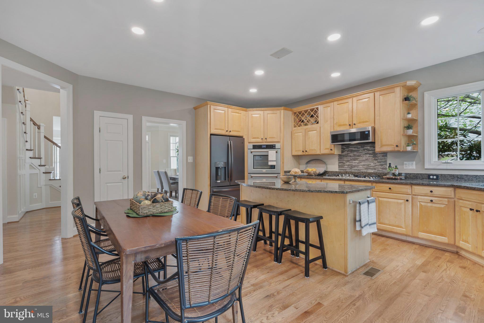 BERKSHIRE OAKWOOD - Residential