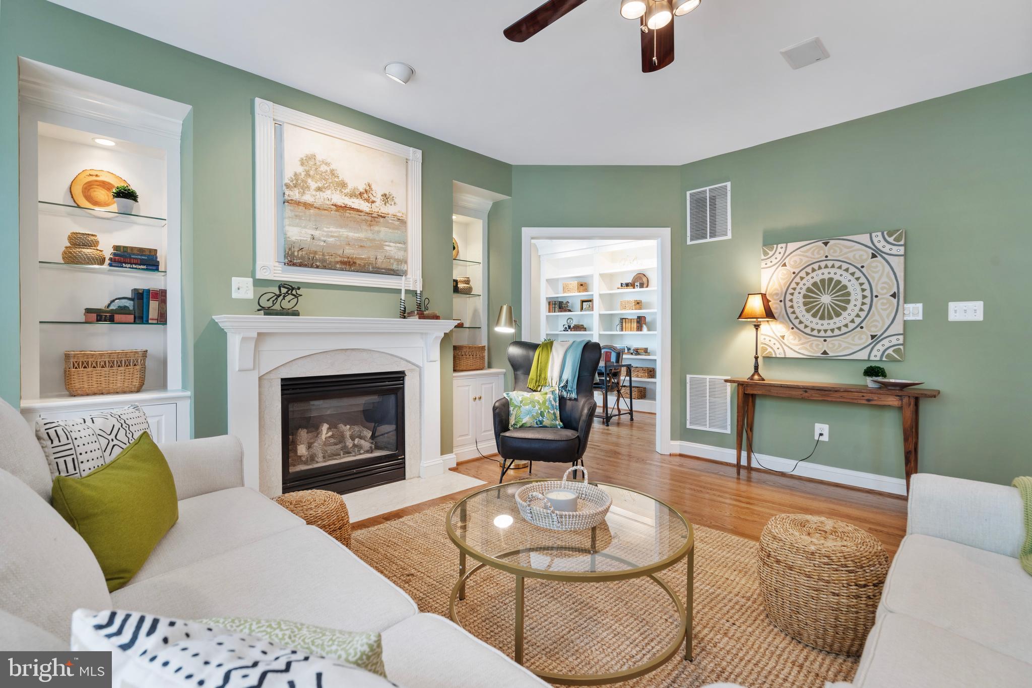 BERKSHIRE OAKWOOD - Residential